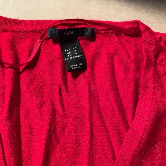 Mixed Lot Early 2000s Pre-owned Tops - Urban Outfitters and H&M - Size S & XS - Picture 13 of 15